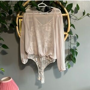 Dynamite Sheer Lace Bodysuit Top - Cream